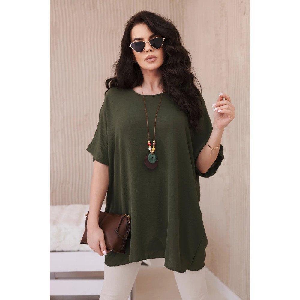 Chaki spalvos oversize palaidinė su pakabuku nuotrauka Chaki spalvos oversize palaidinė su pakabuku nuotrauka