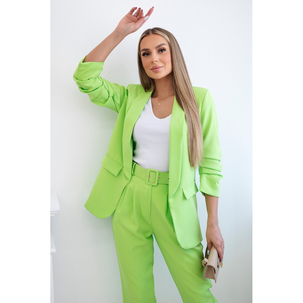 Elegantiškas neoninės žalios spalvos švarko ir kelnių rinkinys nuotrauka Elegantiškas neoninės žalios spalvos švarko ir kelnių rinkinys nuotrauka