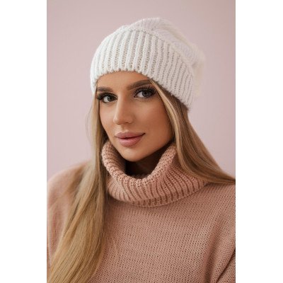 Balta  kepurė Ingrid K371
